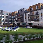 Bel Mare Patio And Garden C108 דירה *