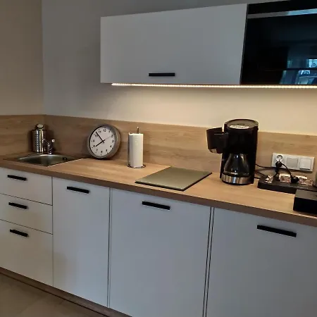 アパート Bel Mare Patio And Garden C108