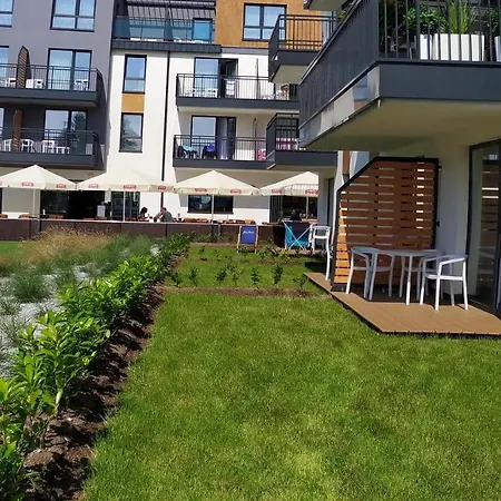 アパート Bel Mare Patio And Garden C108 ミエンジズドロイェ